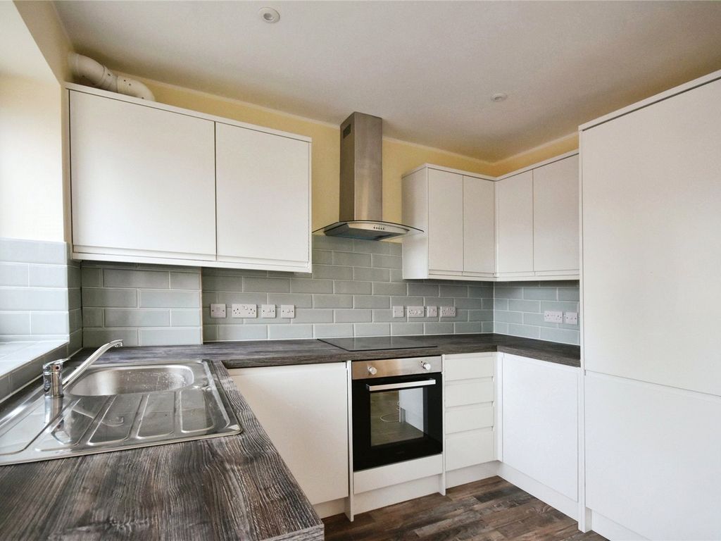 3 bed terraced house for sale in Whitley Wood Road, Reading RG2, £