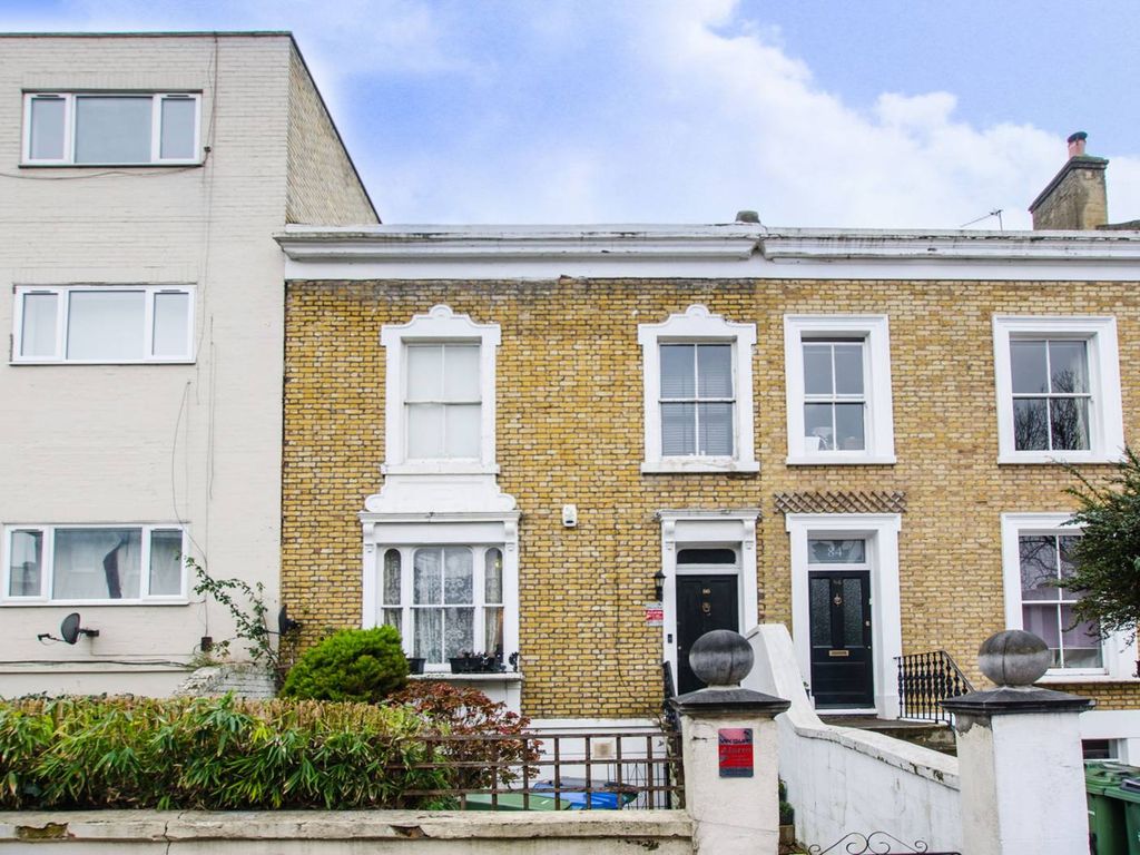 4 bed end terrace house to rent in Woodhill, Woolwich, London SE18 Zoopla