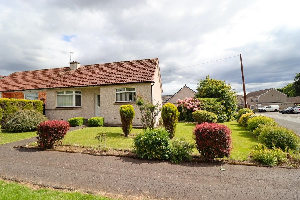 2 bed semidetached bungalow to rent in Starlaw Crescent, Bathgate EH48