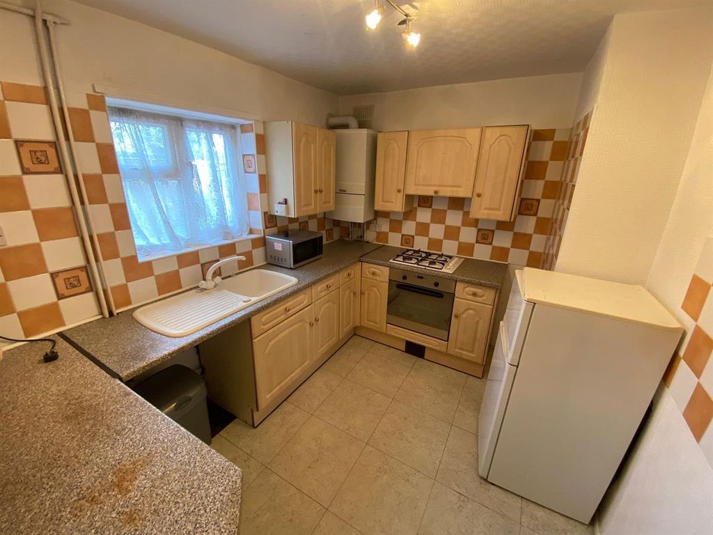 1 bed flat to rent in Bastable Avenue, Barking IG11 Zoopla