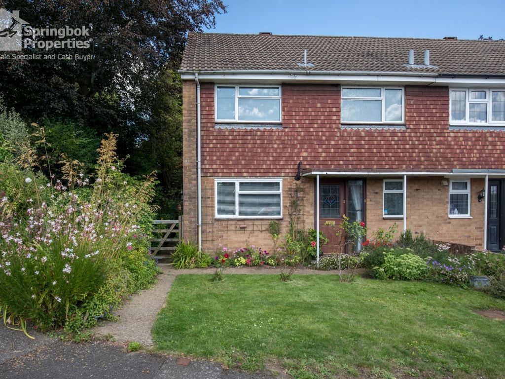 3 bed semidetached house for sale in Lovett Road, Harefield, Uxbridge
