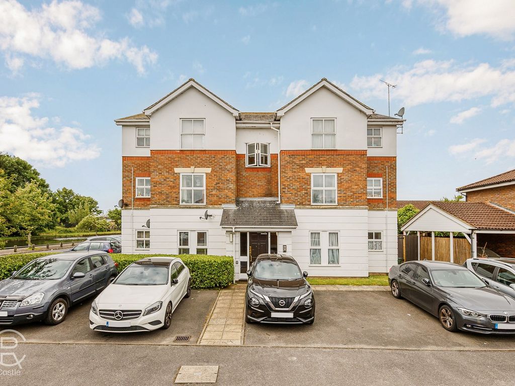 1 bed flat for sale in Tollgate Drive, Hayes UB4 Zoopla