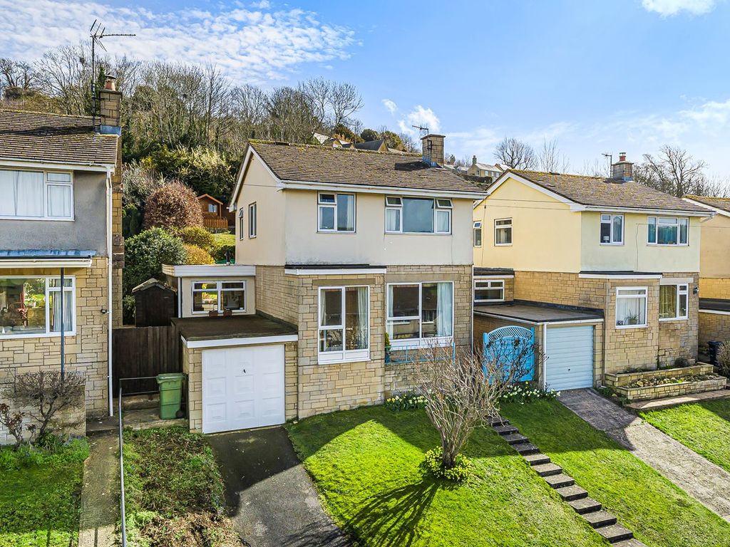 3 bed detached house for sale in Glen Park Crescent, Kingscourt, Stroud