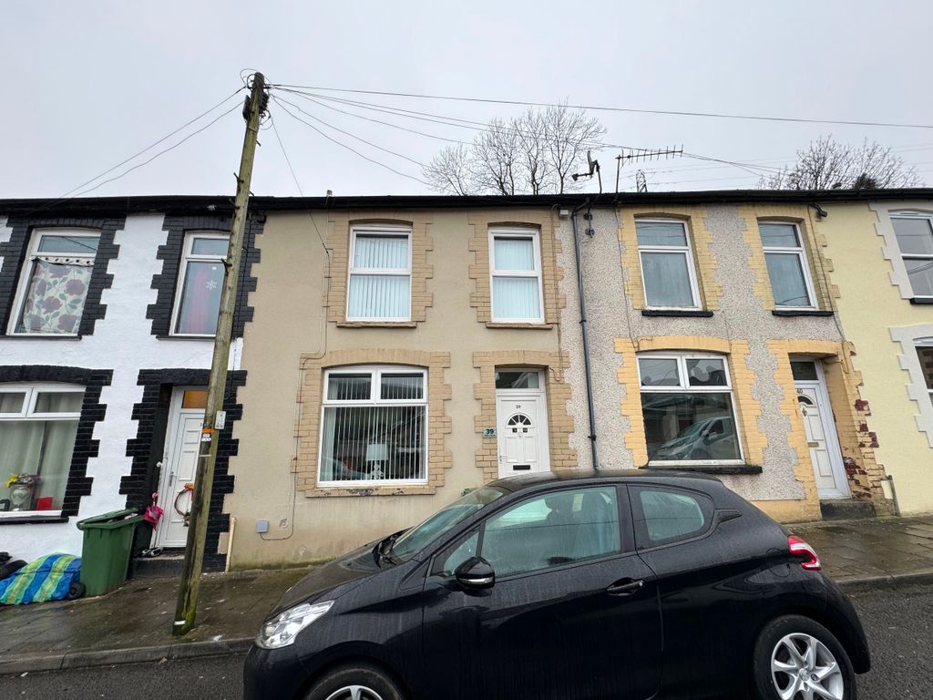 2 bed terraced house to rent in Arthur Street, Mountain Ash CF45, £595