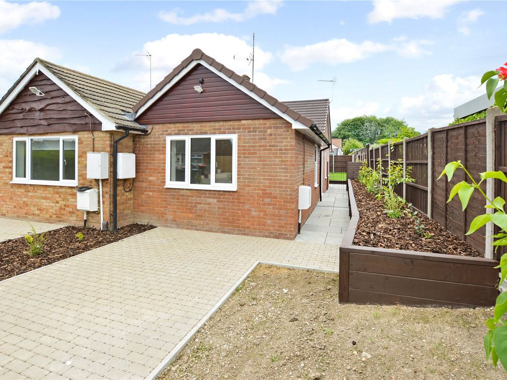 New home, 1 bed bungalow for sale in Dunstable Road, Houghton Regis