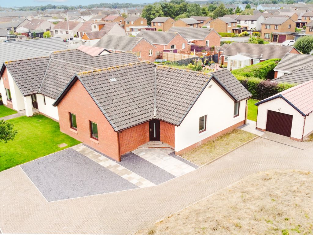 5 bed bungalow for sale in Prestonfield Road, Annan DG12, £350,000 Zoopla