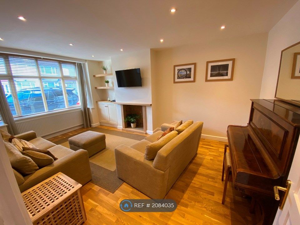 4 bed detached house to rent in Hazeldene Rd, Bristol BS34, £3,250 pcm