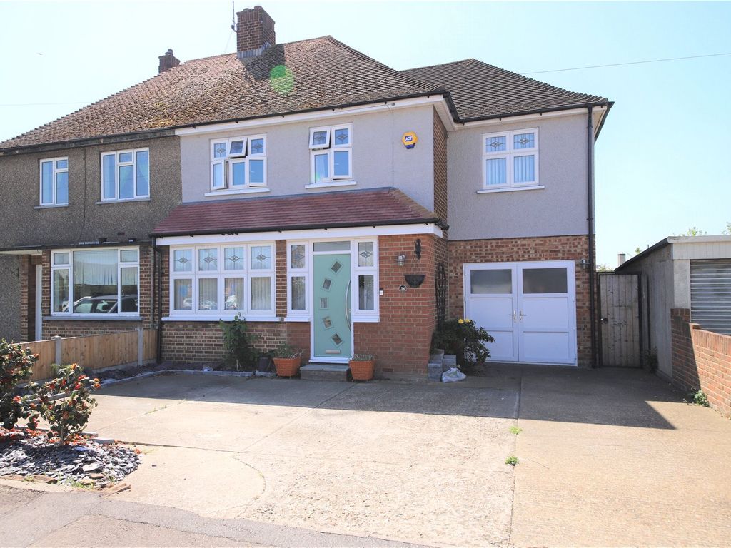 3 bed semidetached house for sale in Gloucester Avenue, East Tilbury, Essex RM18 Zoopla