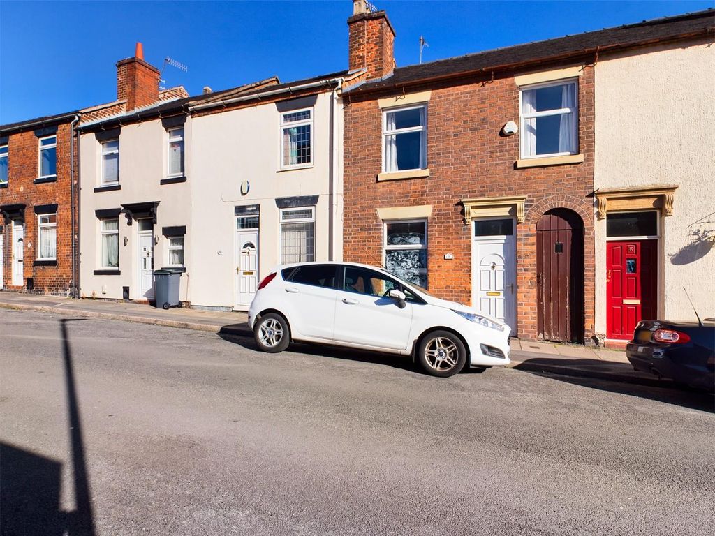 2 bed property for sale in Stone Street, Penkhull, StokeOnTrent ST4 Zoopla