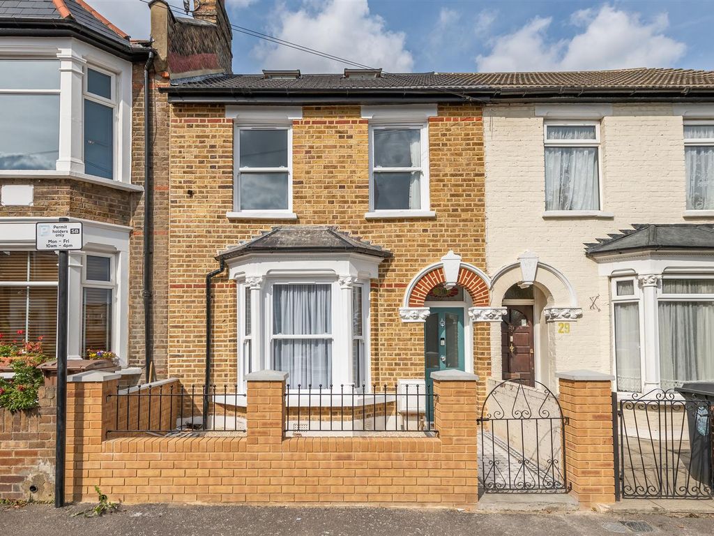 Ravenswood Road, London E17  