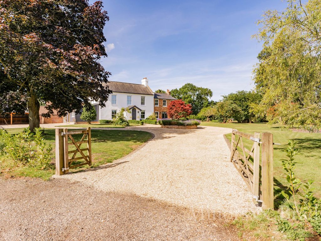 6 bed farmhouse for sale in Dereham Road, Mattishall, Dereham NR20 Zoopla