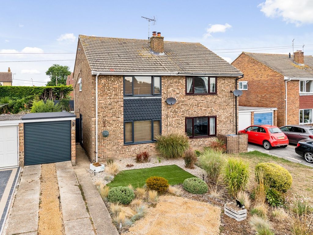 3 bed semidetached house for sale in Hazel Close, Eythorne, Dover CT15