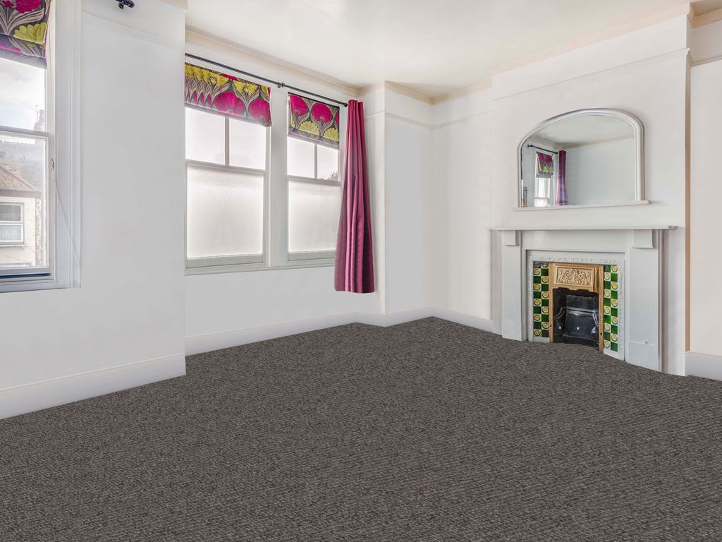 Southcroft Road, Tooting SW17  