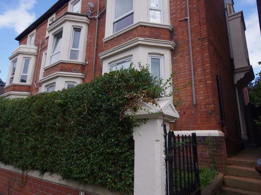 Studio to rent in Newstead Grove, The Arboretum, Nottingham NG1, £395