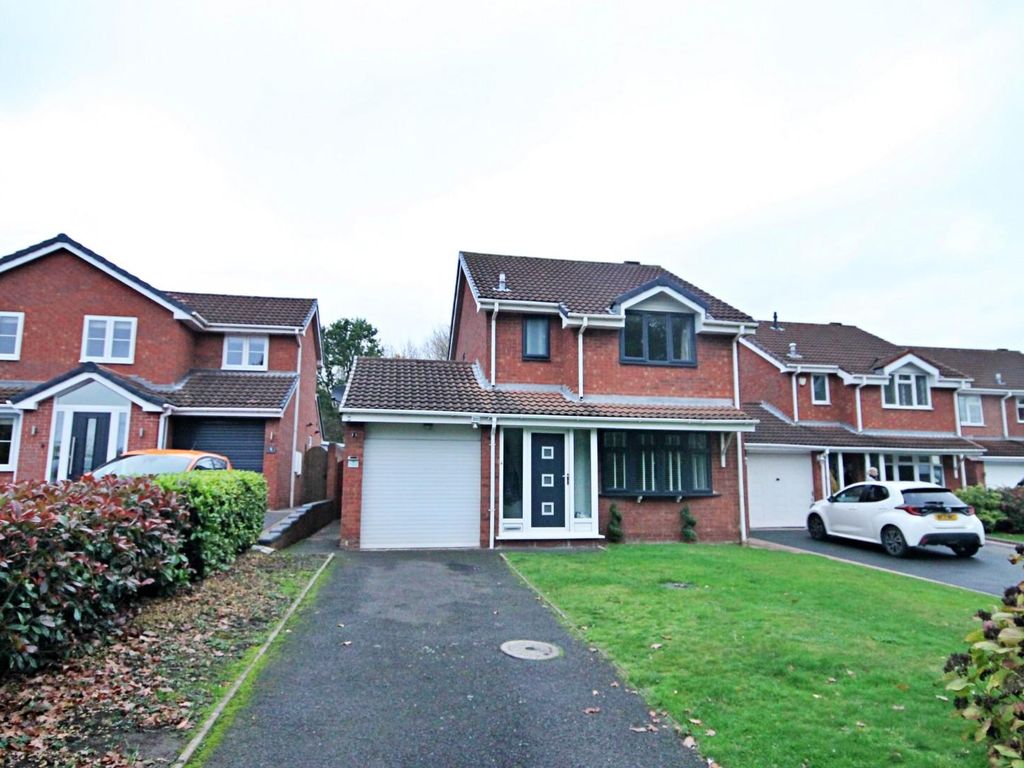 St. Andrews, Tamworth B77  