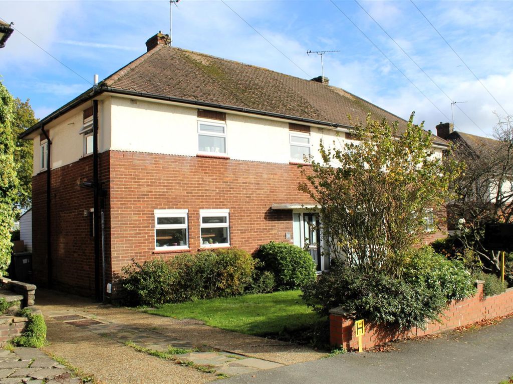 3 bed semidetached house for sale in Shillitoe Avenue, Potters Bar EN6