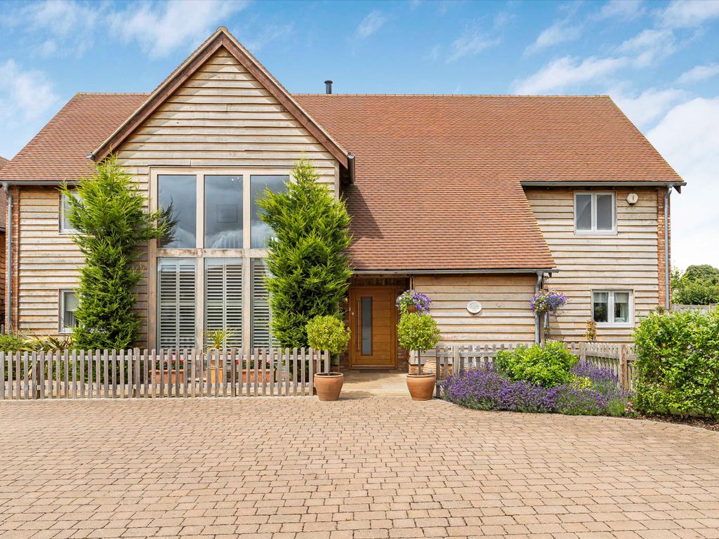 5 bed detached house for sale in Horton Road, Stanton St. John, Oxford