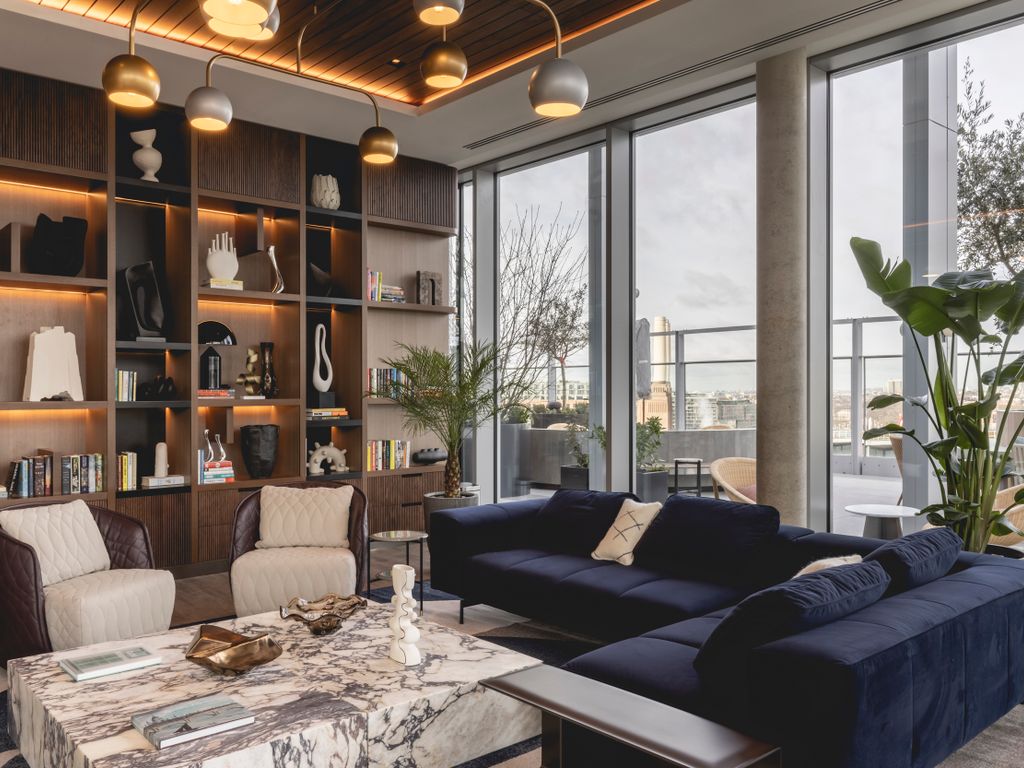 2 bed flat to rent in Nine Elms Lane, London SW11 Zoopla