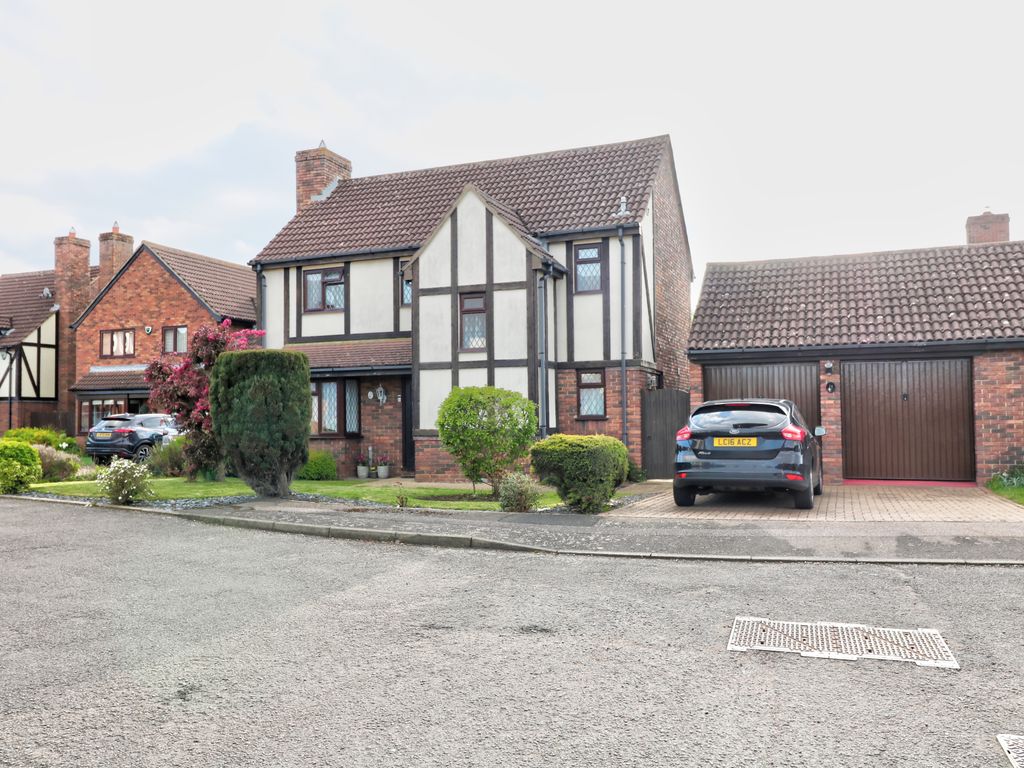 4 bed detached house for sale in Barnard Close, Eynesbury, St. Neots