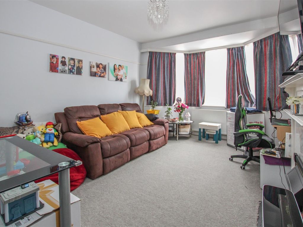 Kings Road Brentwood CM14