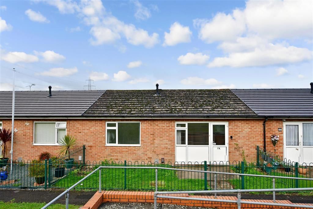 2 bed terraced bungalow for sale in First Avenue, Catherington