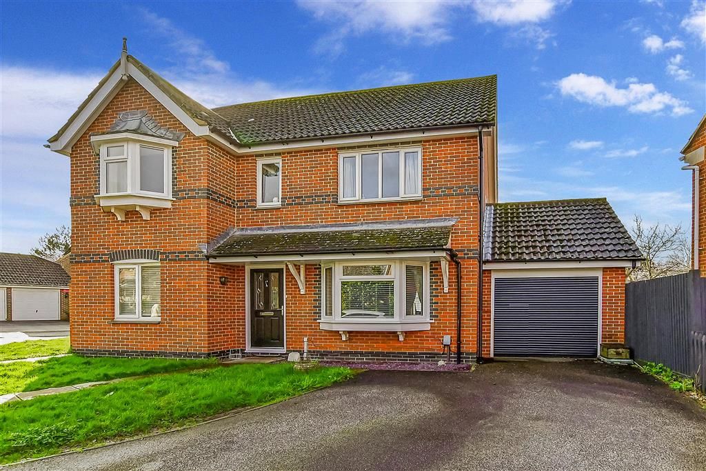 4 bed detached house for sale in Snowbell Road, Kingsnorth, Ashford