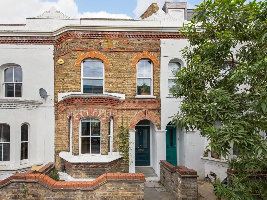 3 bed property for sale in Mayall Road, Herne Hill, London SE24, £