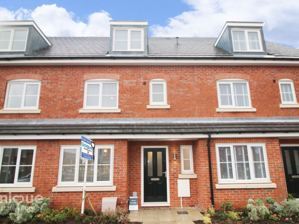 4 bed town house for sale in Guillemot Avenue, ThorntonCleveleys FY5