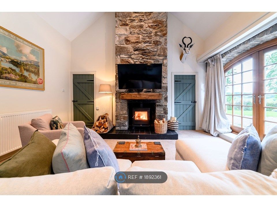 2 bed detached house to rent in Milltown Cottage, Pitnacree PH9, £1,750