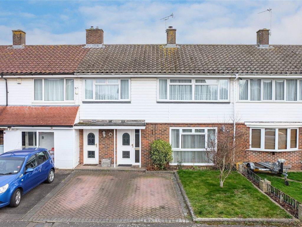 3 bed terraced house for sale in Coverdale Avenue, Maidstone, Kent ME15