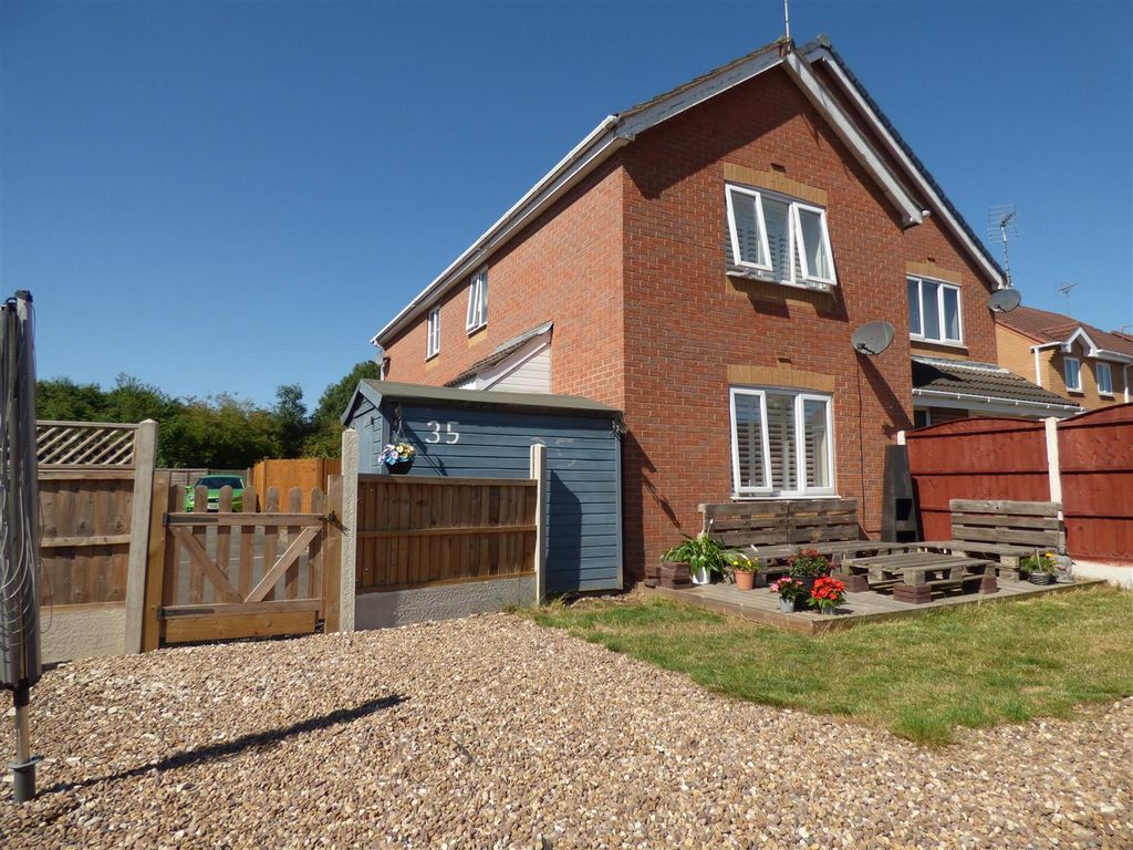 1 bed semidetached house for sale in Fulwood Drive, Long Eaton