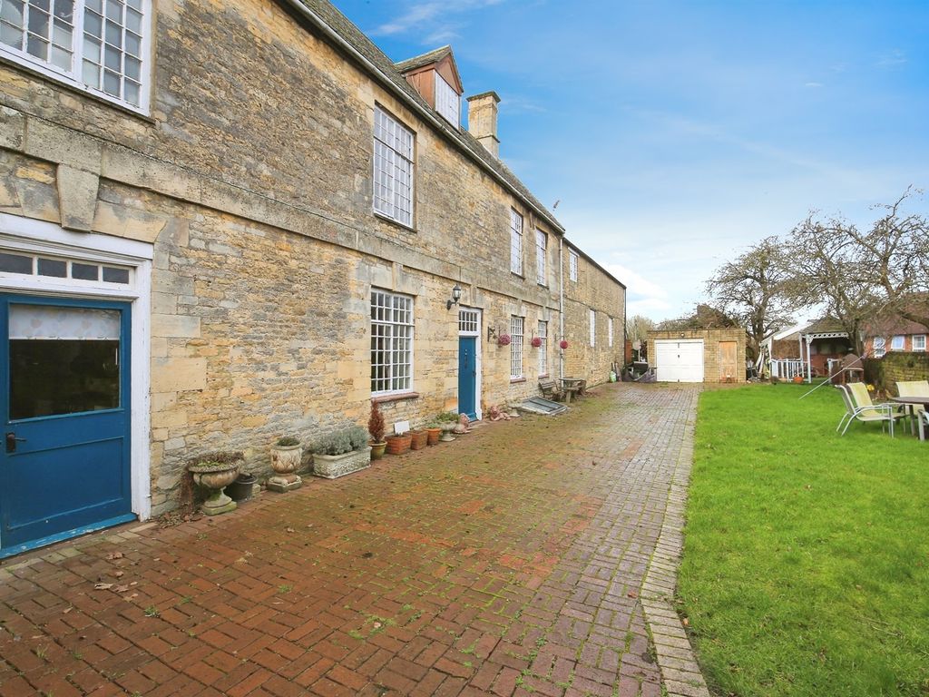 3 bed semidetached house for sale in High Street, Corby NN17, £285,000