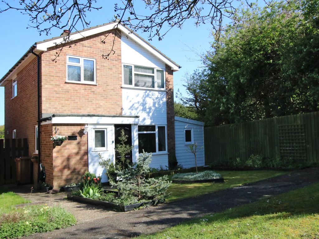 3 bed detached house for sale in The Beeches, Little Blakenham, Ipswich