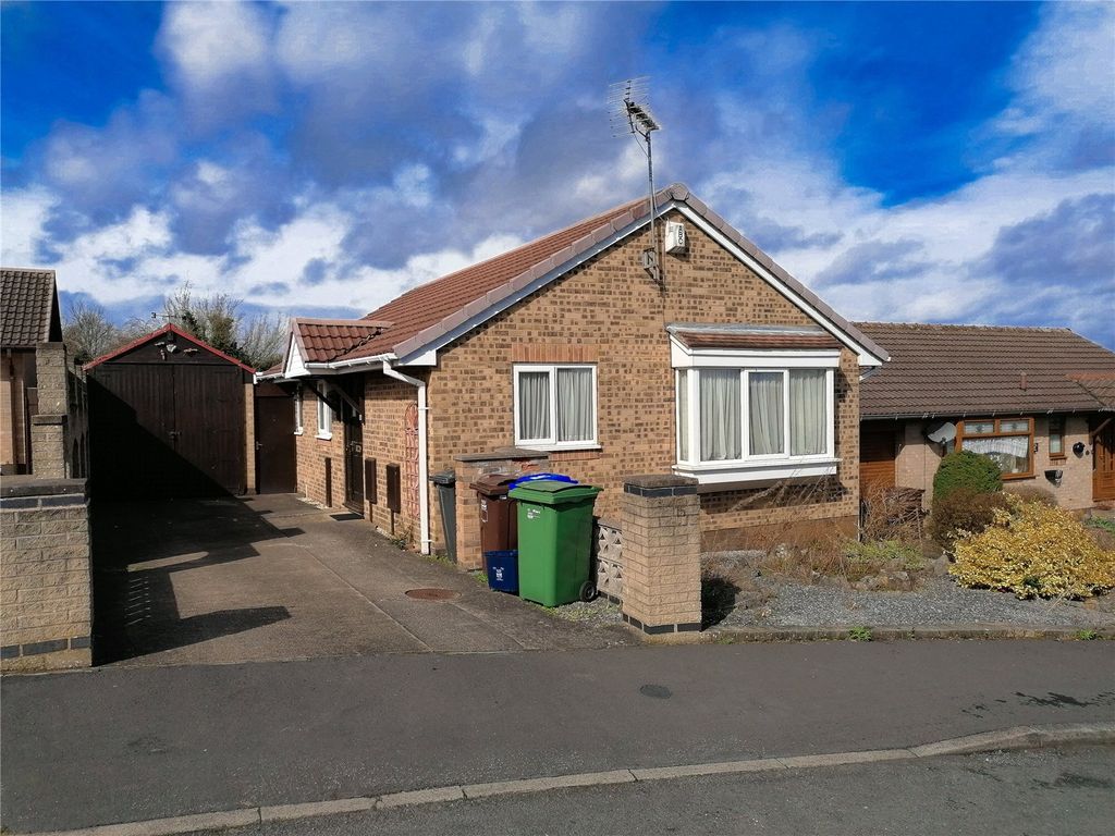 2 bed bungalow for sale in Helmsley Avenue, Halfway, Sheffield, South Yorkshire S20 Zoopla
