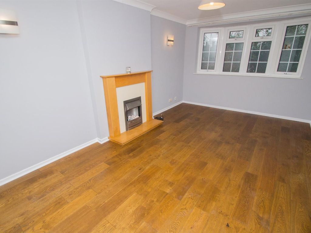 2 bed flat to rent in Shearing Close, Gedling, Nottingham NG4 Zoopla