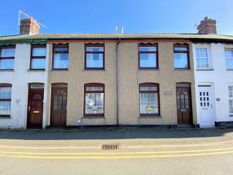 3 bed terraced house for sale in Athelstan Road, Tywyn LL36, £180,000