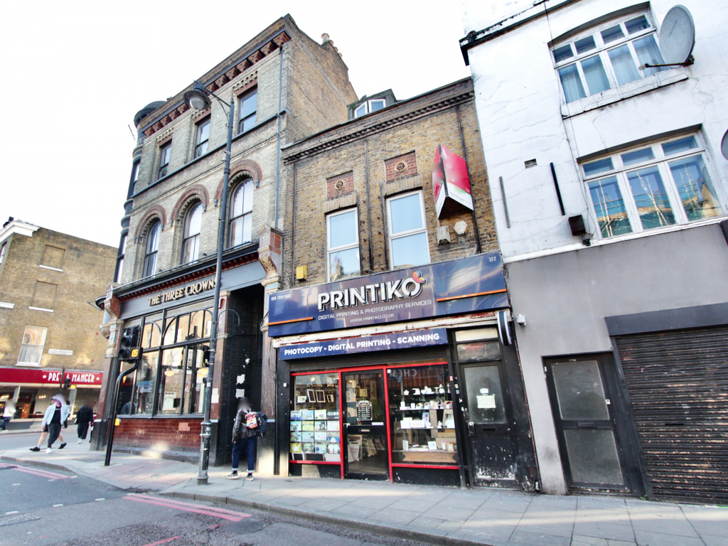 3 bed terraced house for sale in Stoke Newington High Street, London