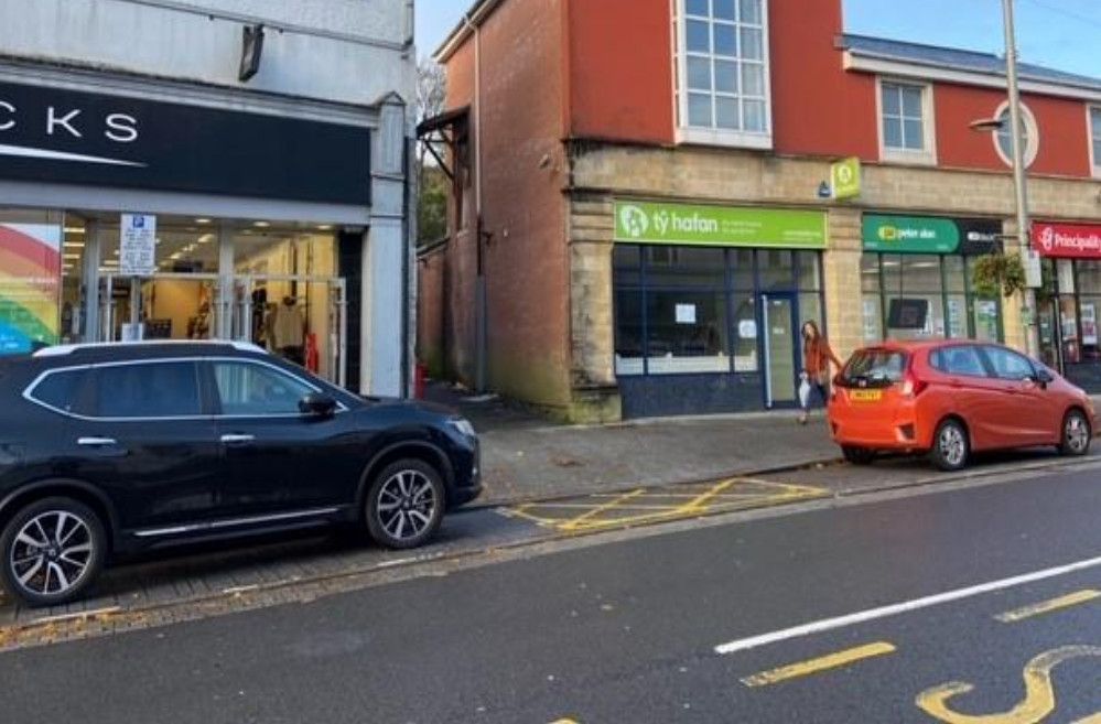 Retail premises to let in Unit 1, 138/139 Commercial Street, Maesteg