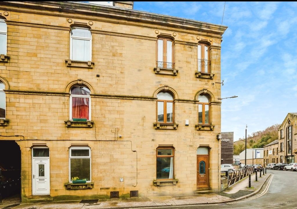 3 bed end terrace house for sale in Ryburn Buildings, Sowerby Bridge