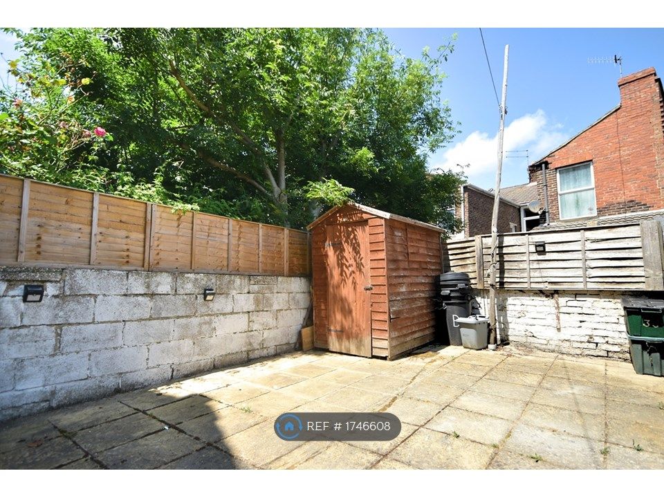 4 bed terraced house to rent in Bevis Road, Portsmouth PO2 Zoopla