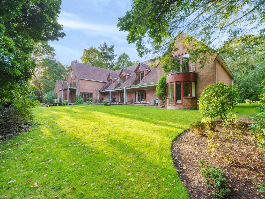 5 bed detached house for sale in Fountains Park, Netley Abbey