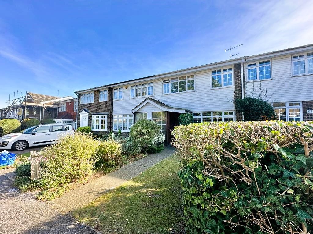 3 bed terraced house for sale in Broadway, Gillingham ME8, £290,000