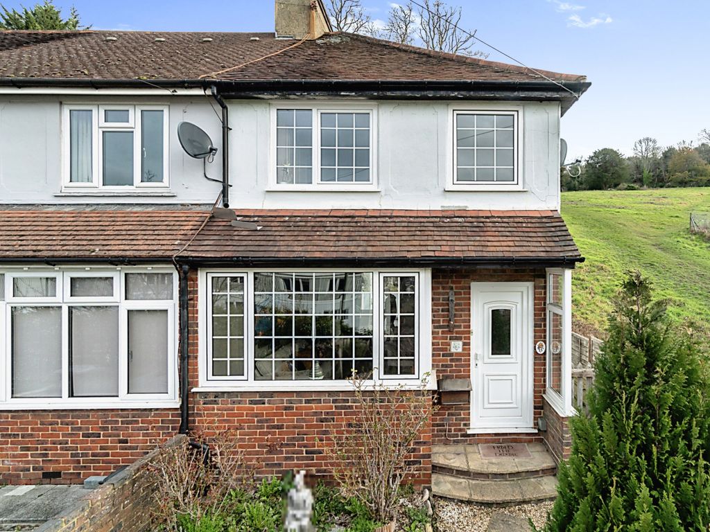 2 bed end terrace house for sale in Famet Gardens, Kenley CR8, £390,000