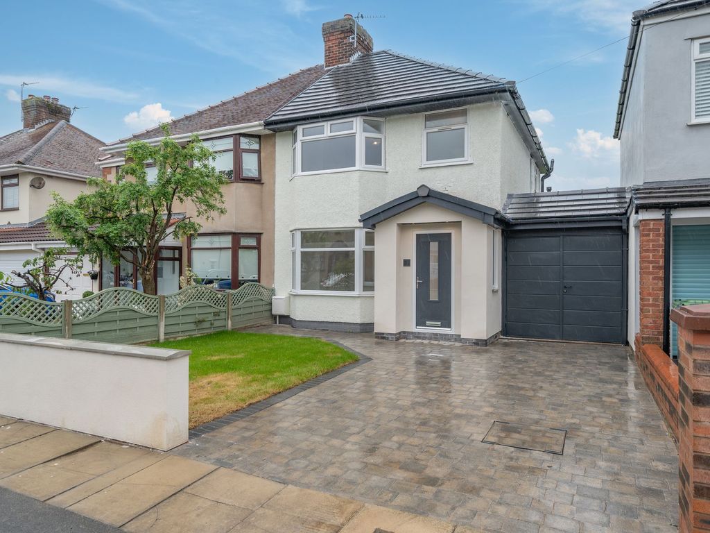3 bed semidetached house for sale in Broadwood Avenue, Maghull L31, £