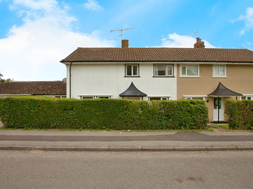 3 bed semidetached house for sale in Antrobus Road, Amesbury
