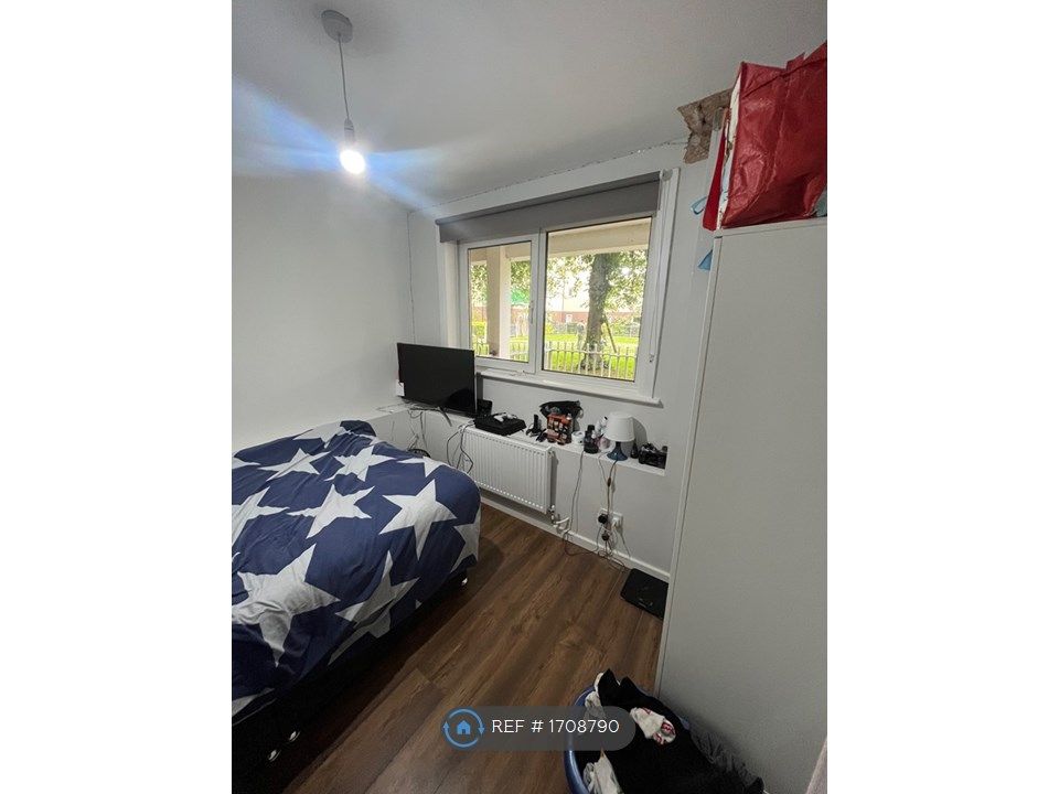 Room to rent in Broadhurst House, Mile End, East London E3 Zoopla