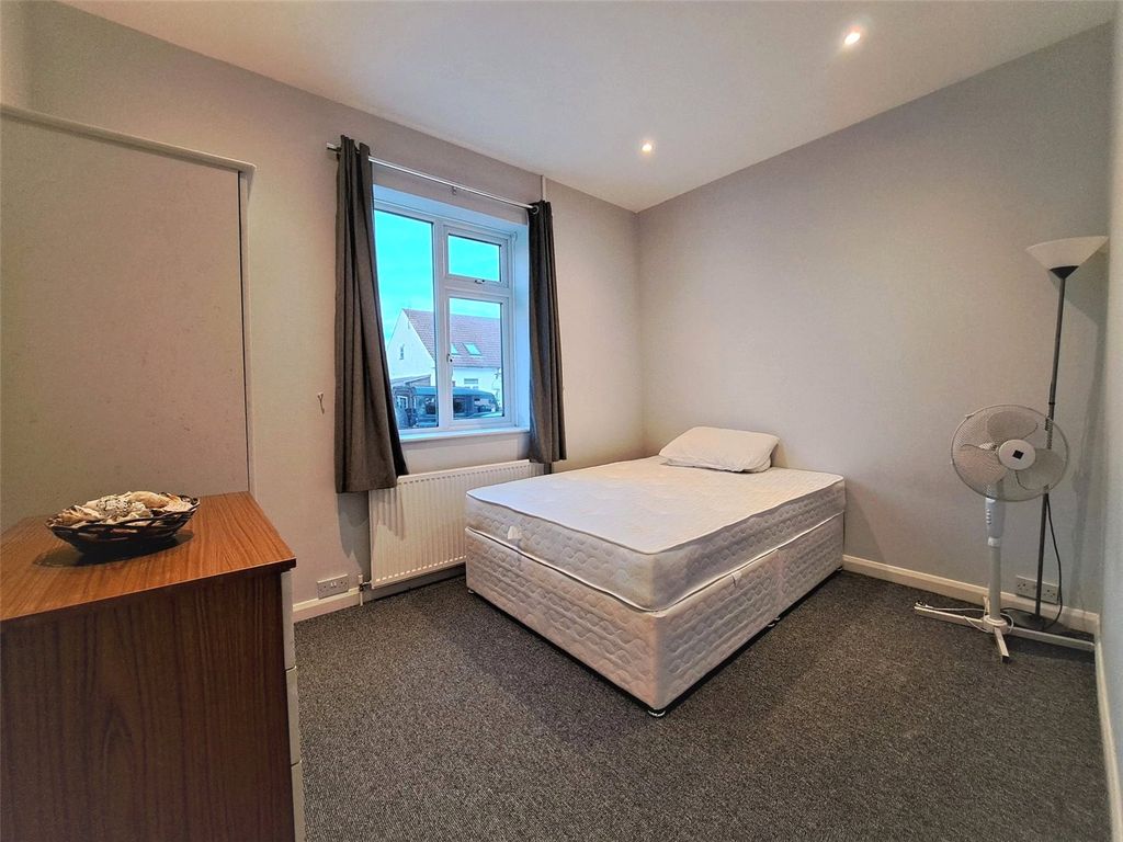 Property to rent in Haslemere, Green Lane, StainesUponThames, Surrey