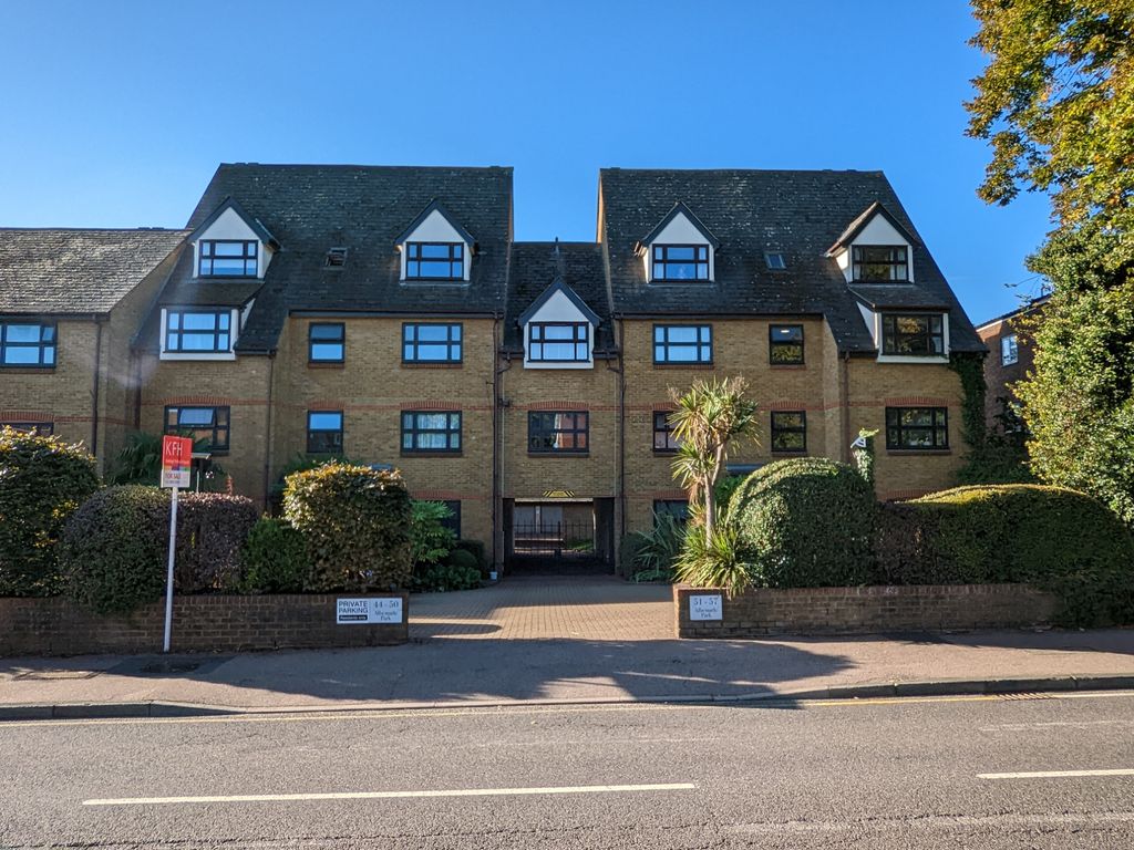2 bed flat for sale in Albemarle Park, Albemarle Road, Beckenham BR3 Zoopla