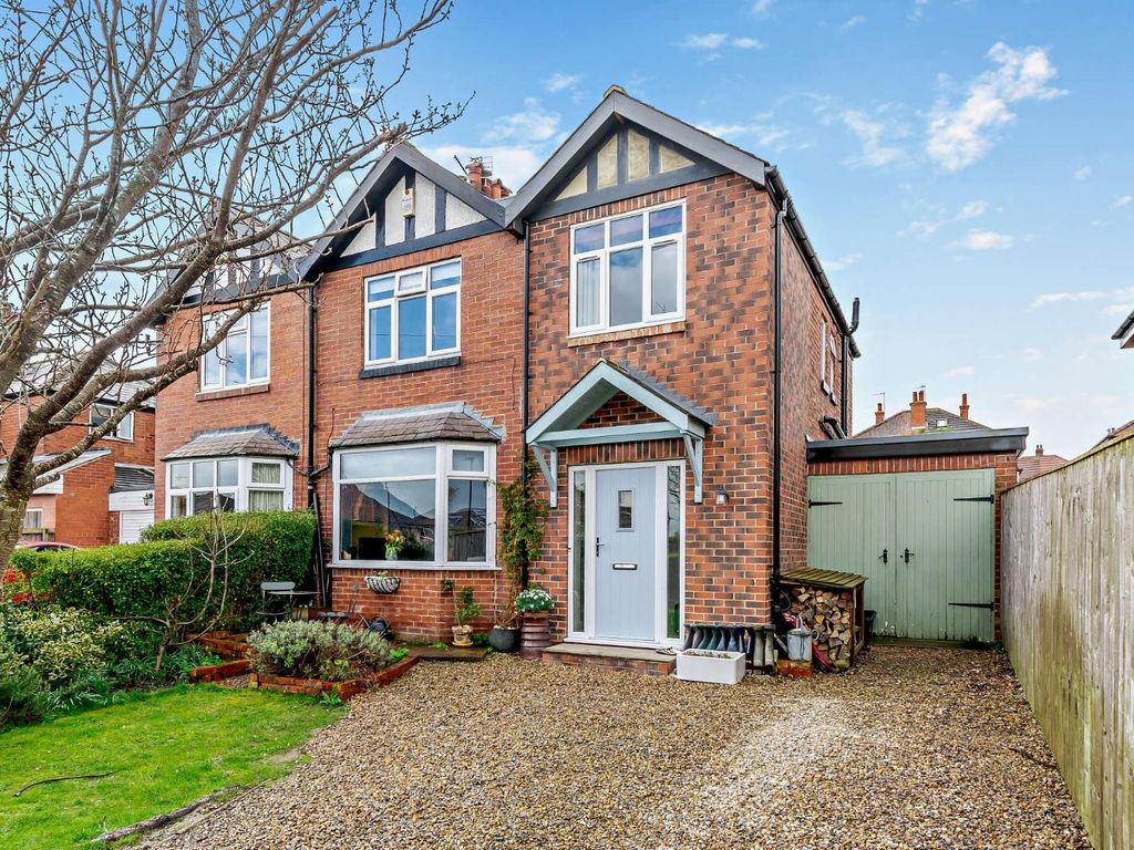 4 bed semidetached house for sale in Kingsley Road, Harrogate HG1 Zoopla