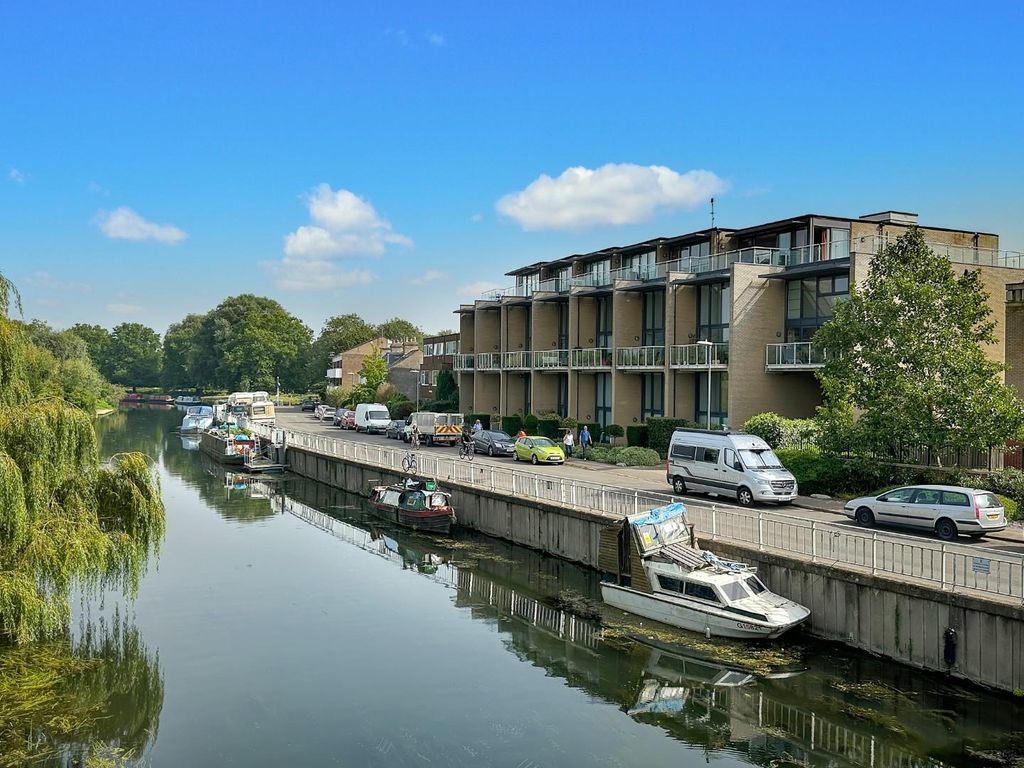 2 bed town house for sale in Riverside, Cambridge CB5, £675,000 Zoopla